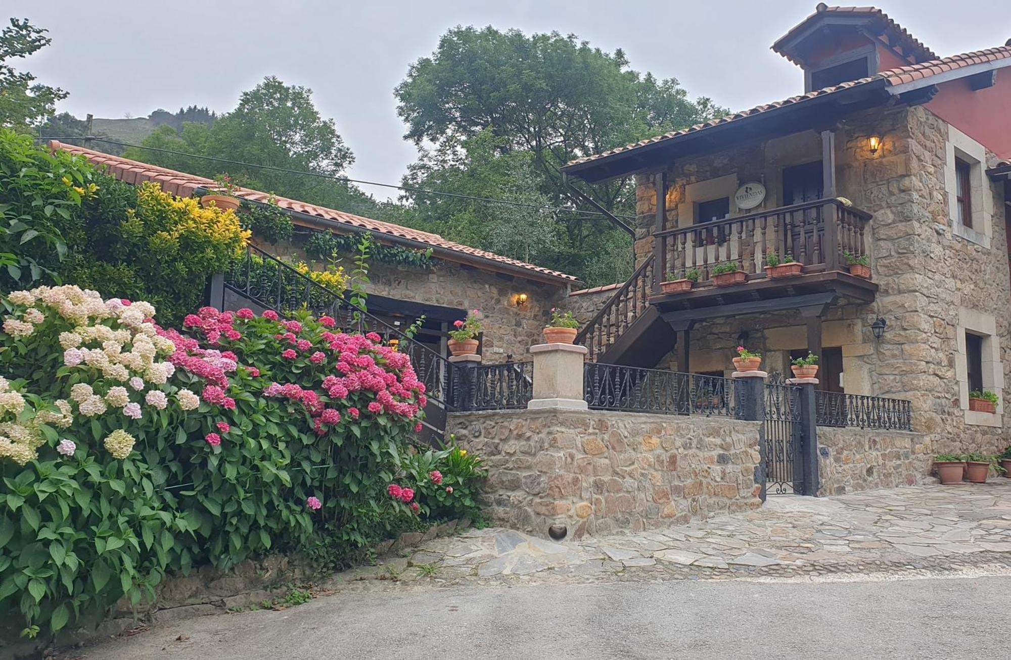 Renedo De Cabuerniga Casa Rural Caborzal旅馆 外观 照片